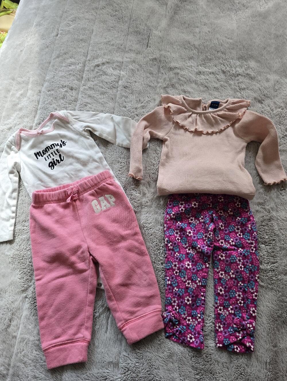 GAP Pink Toddler Outfit Set with Floral Leggings